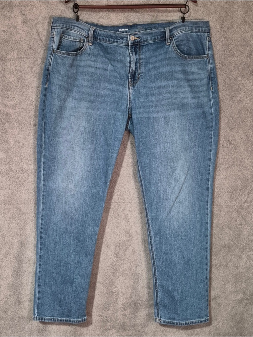 Old Navy Women's Mid-Rise WOW Boyfriend Medium Wash Blue Straight-Leg Jeans